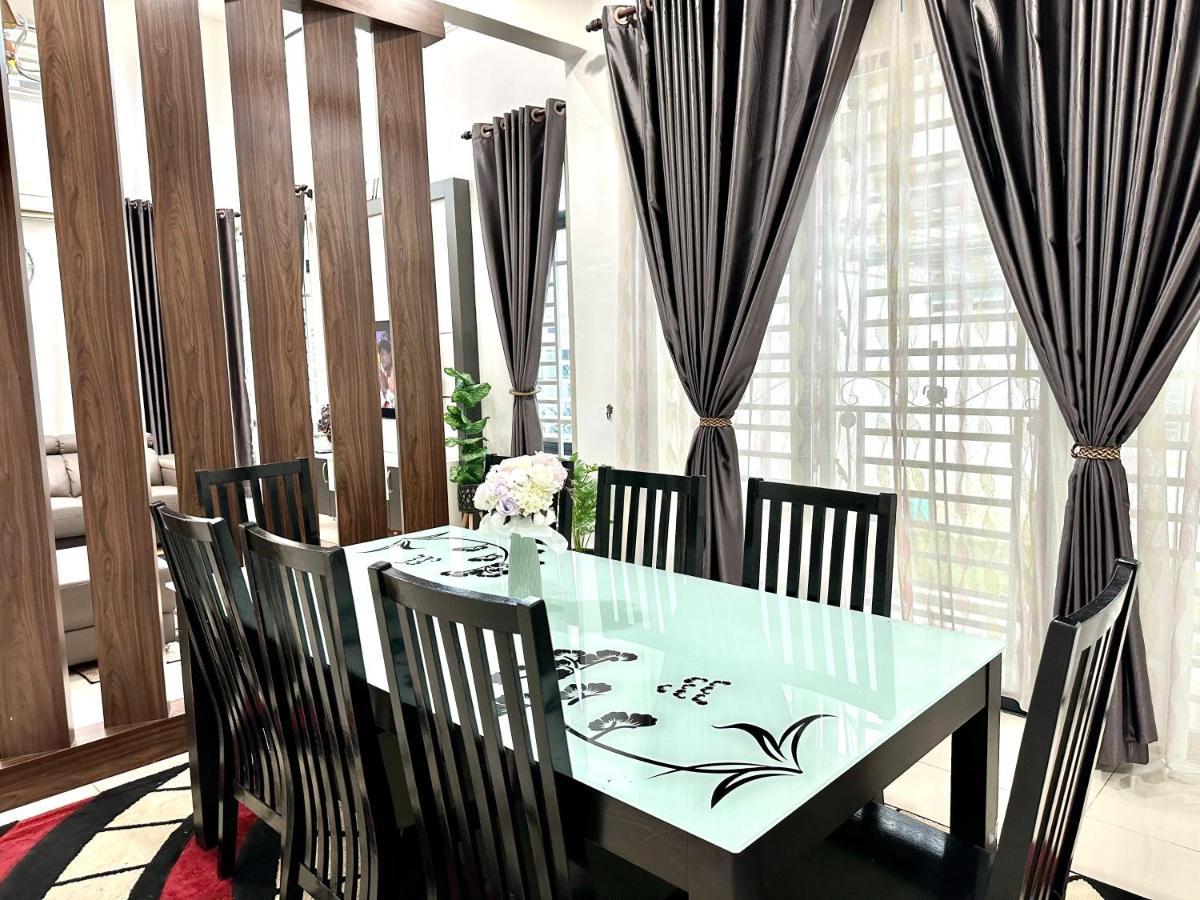 Bandar Melaka Family Bungalow Private Pool Bbq Wifi Netflix Exterior photo