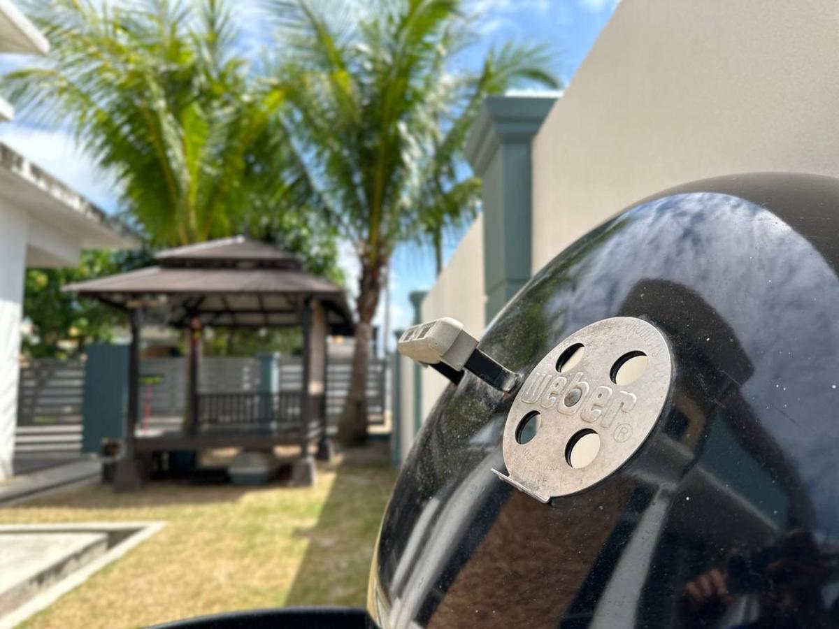 Bandar Melaka Family Bungalow Private Pool Bbq Wifi Netflix Exterior photo